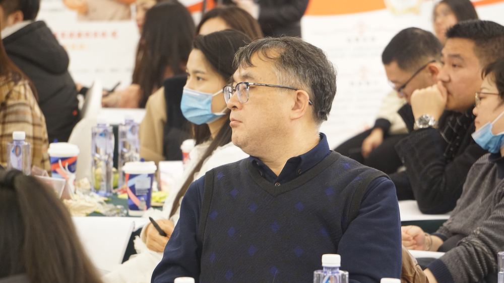 高培商院内训分享：消费者欲尝试新产品，却因老习惯“回头”！这一心理学现象如何打破？